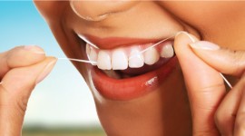 Molars Dental Practice - Dental Flossing To Help You Prevent Gum Disease