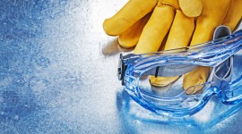 Resonate Essentials - Which safety gloves are right for you?